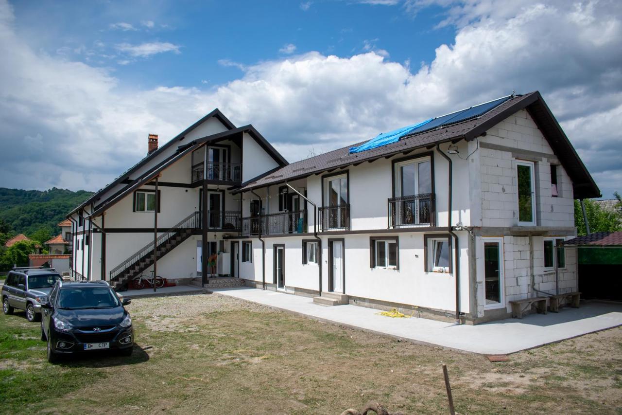 Casa Nevada Hotel Curtea de Argeş Eksteriør billede