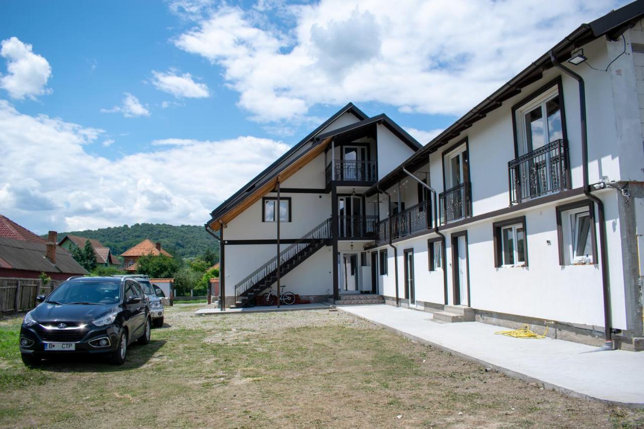 Casa Nevada Hotel Curtea de Argeş Eksteriør billede